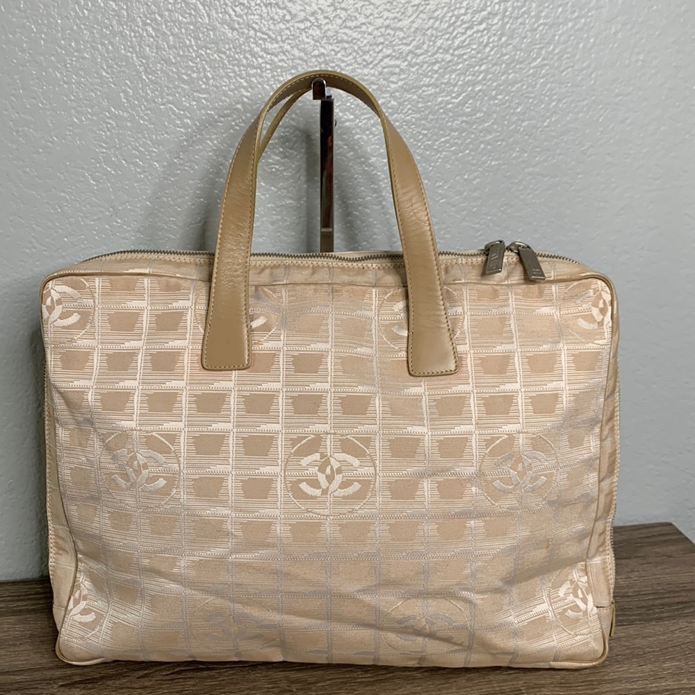 EUC Chanel canvas office bag or laptop bag.